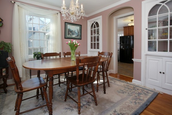 1 Roanoke Road Arlington, MA 02474 - Photo 3 of 14 Gallery Image 3