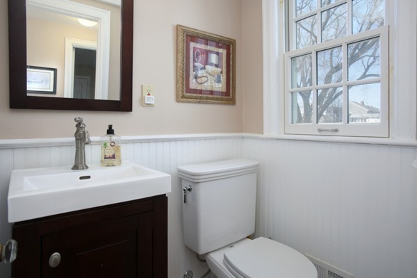 1 Roanoke Road Arlington, MA 02474 - Photo 7 of 14 Gallery Image 7