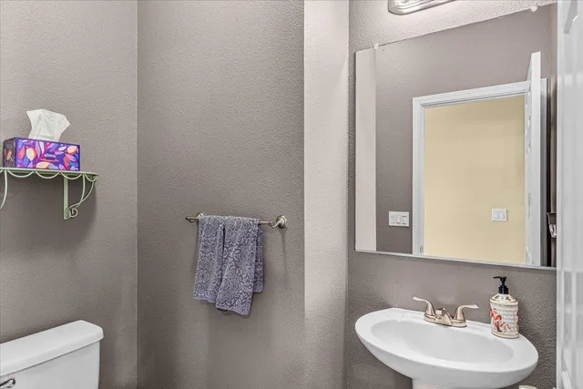 $590,000 | 2993 Stagecoach Drive, Valley Springs, CA 95252