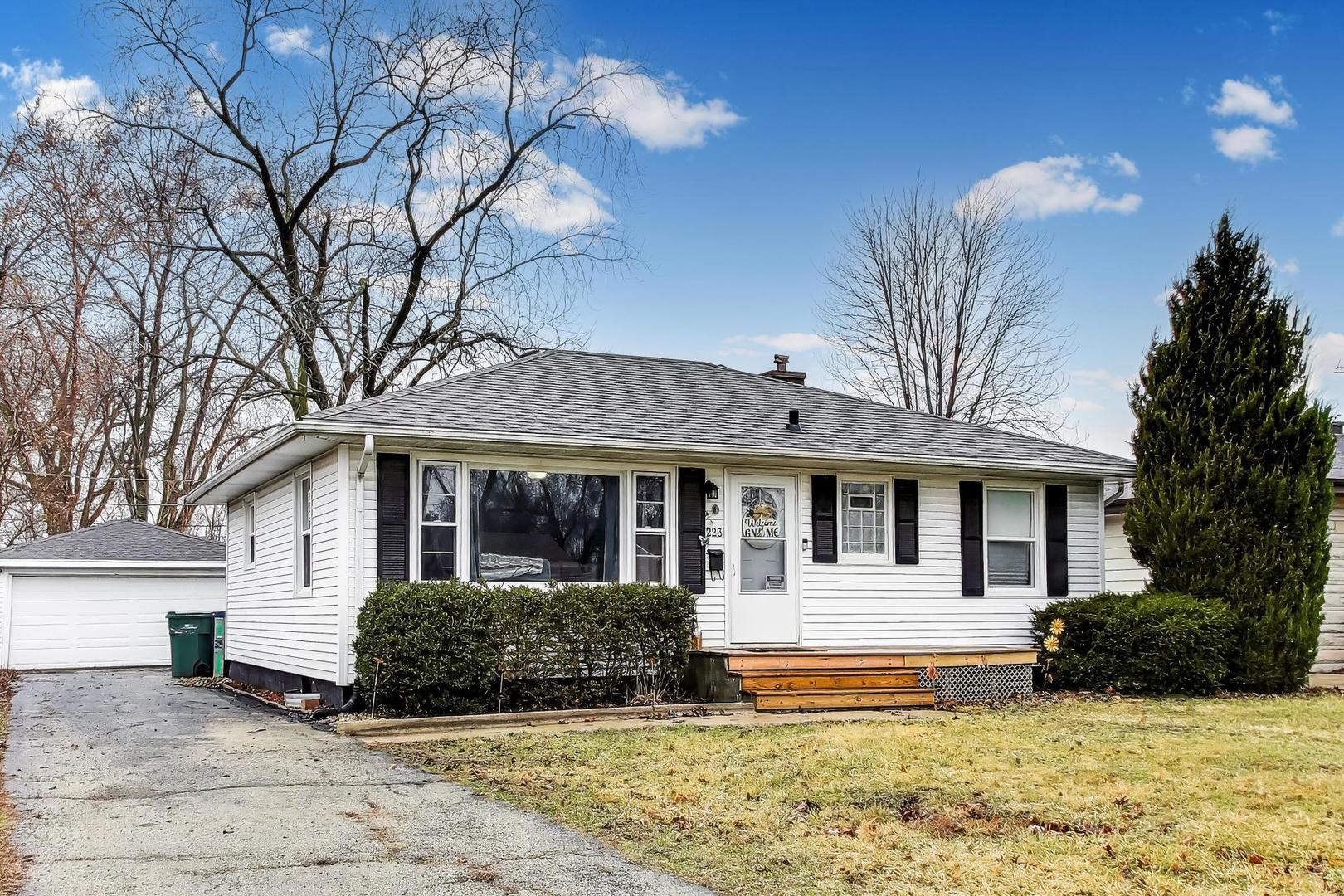 223 Oneill Street Joliet, IL 60436 - Photo 2 of 22