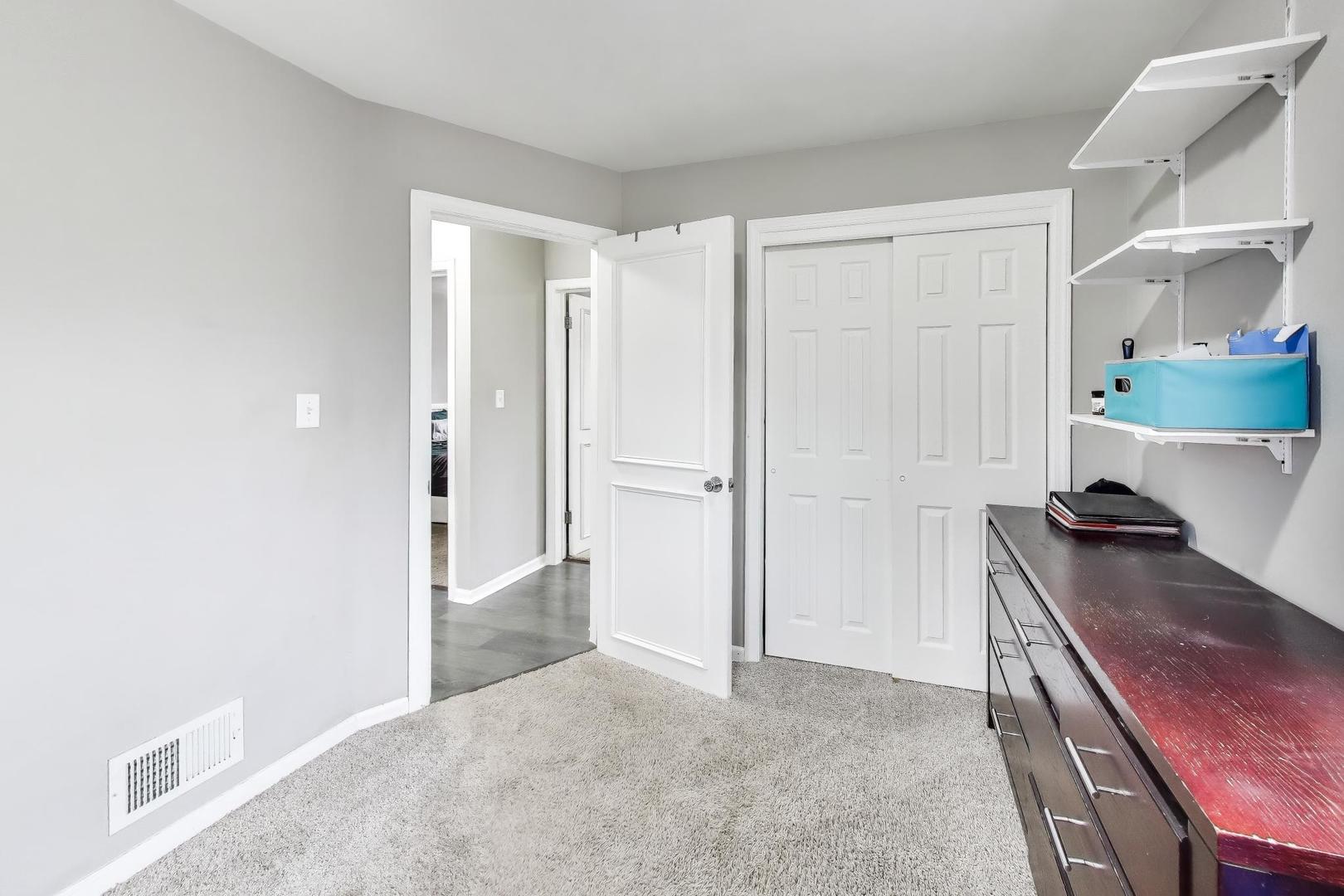 223 Oneill Street Joliet, IL 60436 - Photo 10 of 22