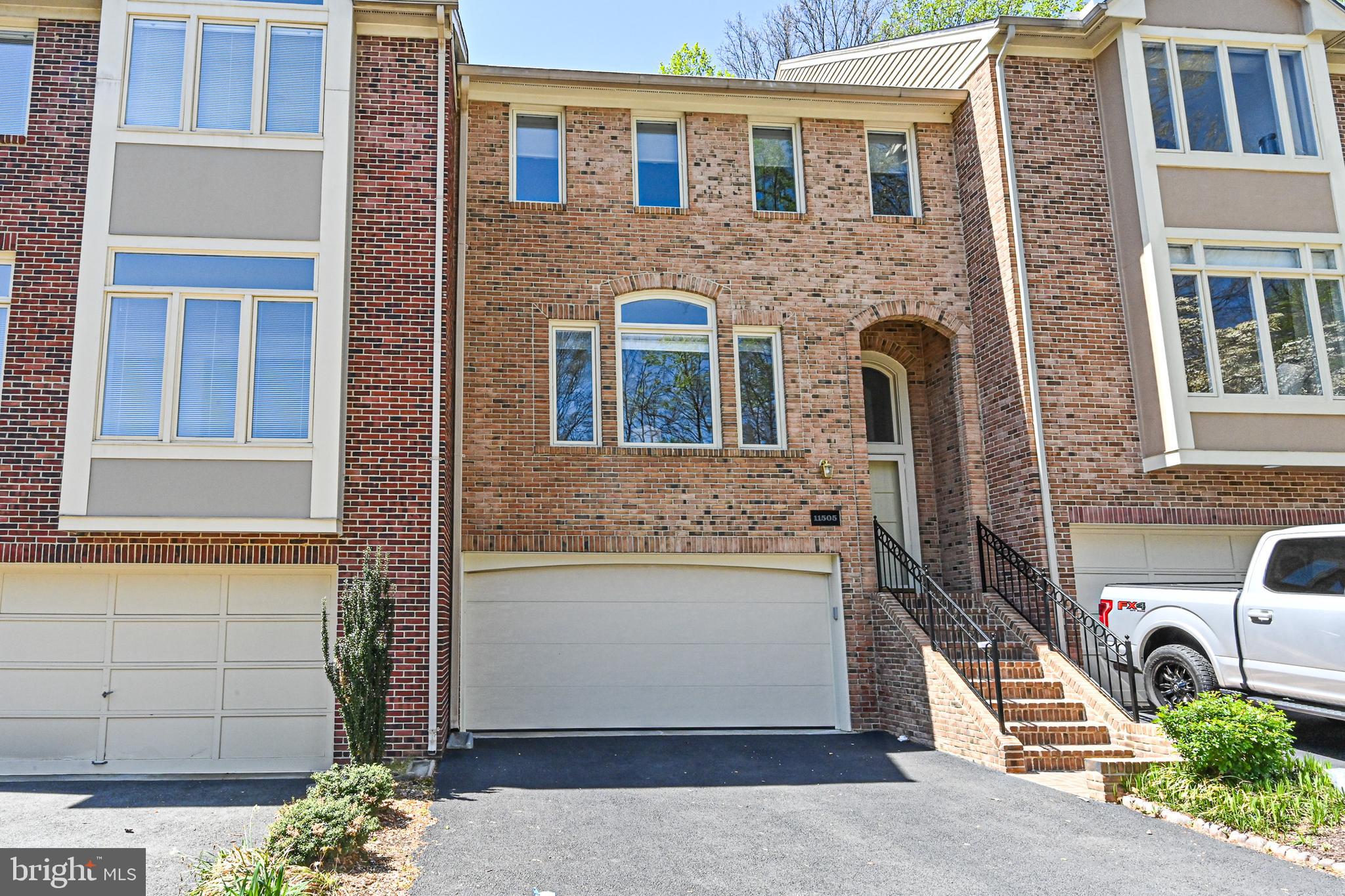 11505 Hemingway Drive Reston, VA 20194 - Photo 1 of 50