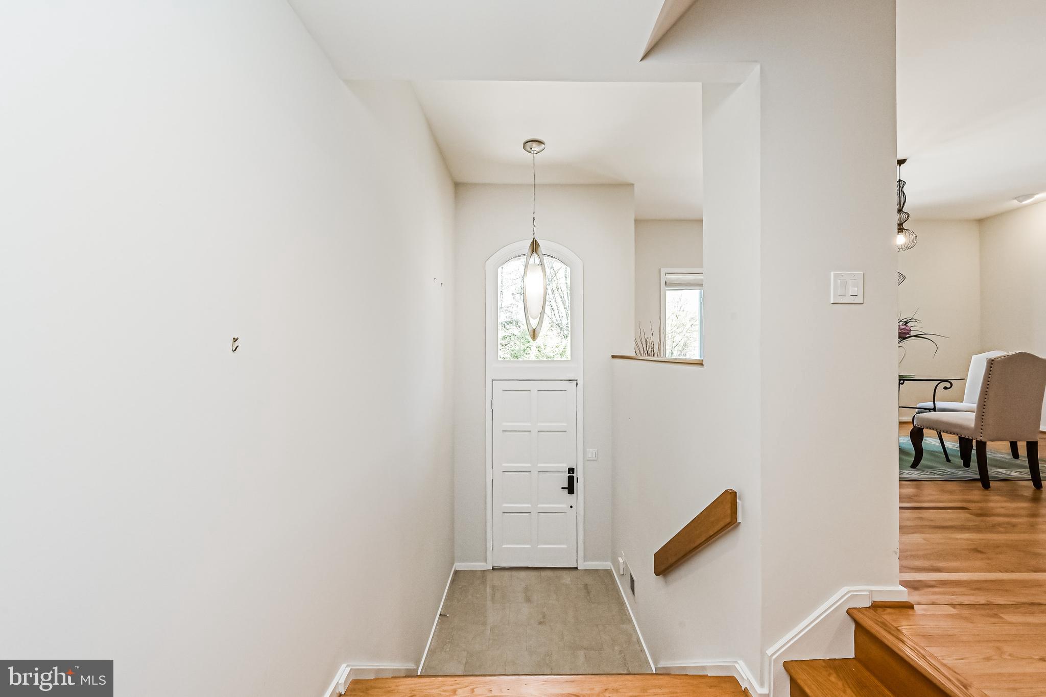 11505 Hemingway Drive Reston, VA 20194 - Photo 2 of 50