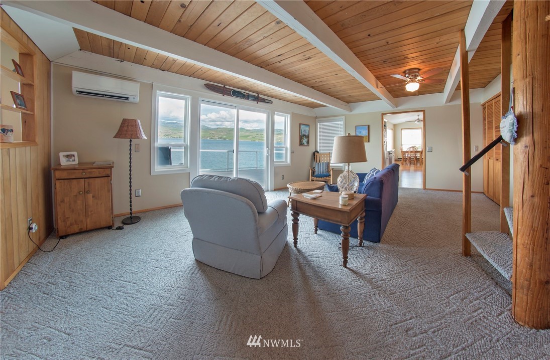 2520 South Lakeshore Road Chelan, WA 98816 - Photo 14 of 22 Gallery Image 14