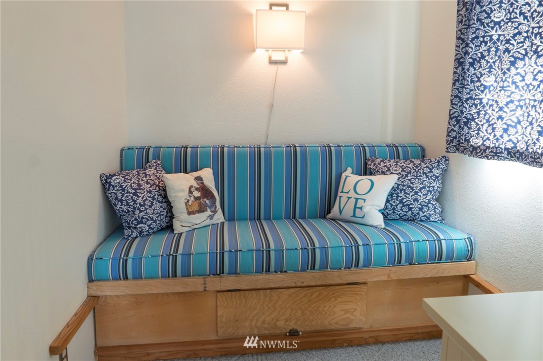 2520 South Lakeshore Road Chelan, WA 98816 - Photo 19 of 22 Gallery Image 19