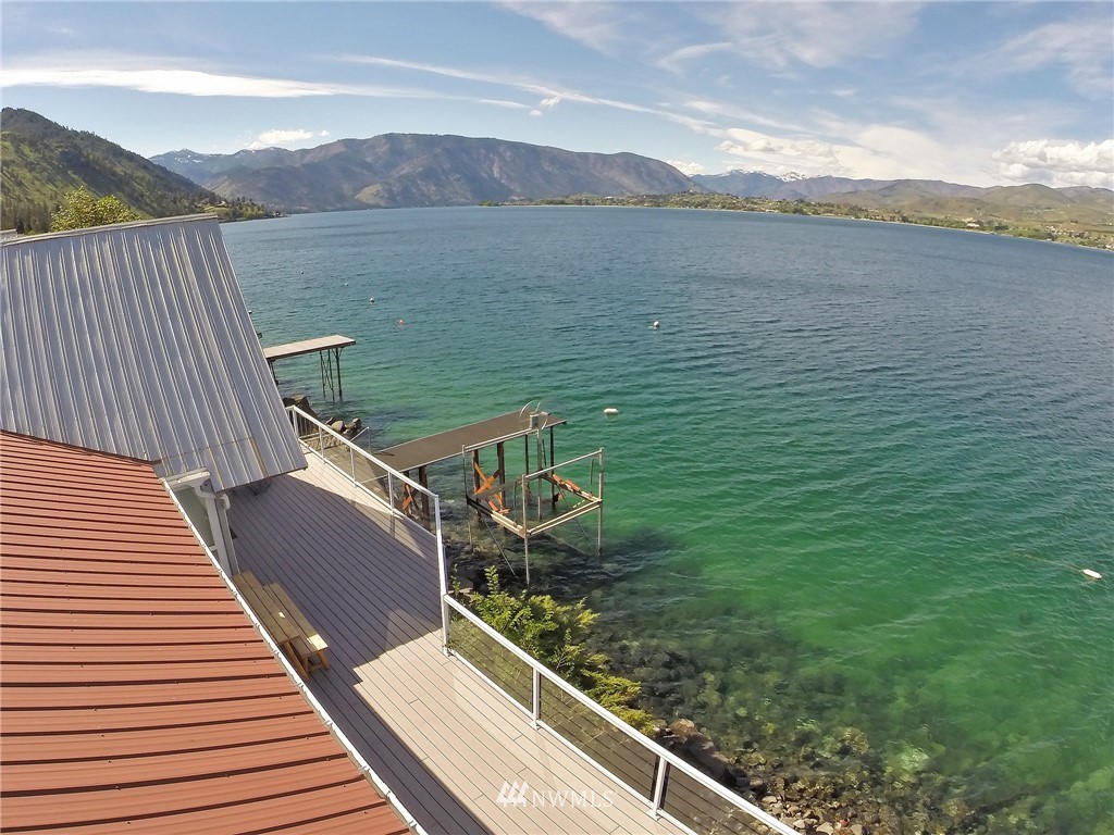 2520 South Lakeshore Road Chelan, WA 98816 - Photo 3 of 22 Gallery Image 3
