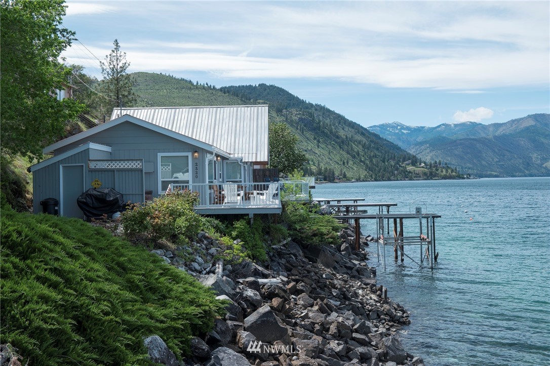 2520 South Lakeshore Road Chelan, WA 98816 - Photo 5 of 22 Gallery Image 5