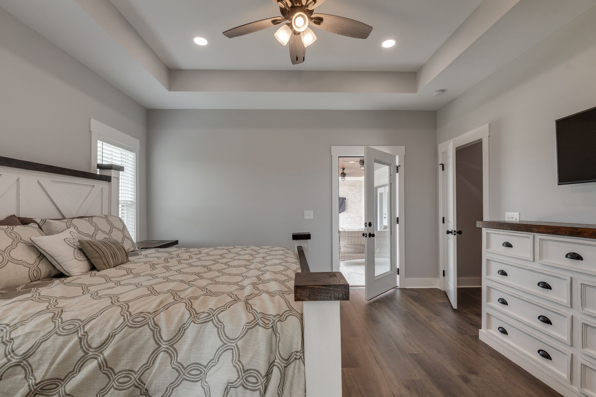 947 South Cross Bridges Road Mount Pleasant, TN 38474 - Photo 19 of 37 a bedroom with a bed and wooden floor