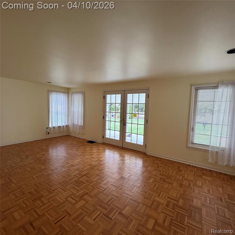65 Hampton Road Grosse Pointe Shores, MI 48236 - Photo 3 of 21