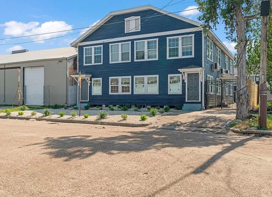 305 Roberts Street, Unit 9 Houston, TX 77003 - Photo 8 of 9