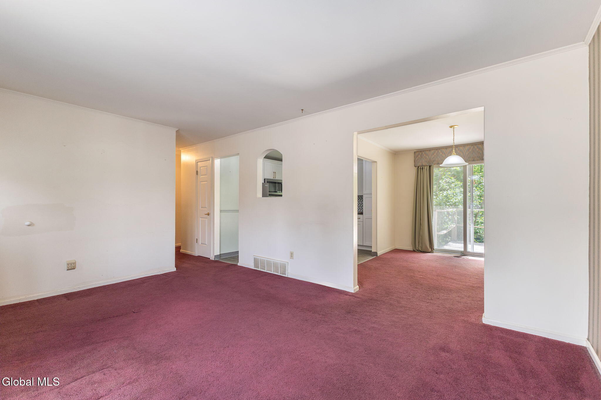 102 Evans Road Rotterdam, NY 12306 - Photo 6 of 42 6