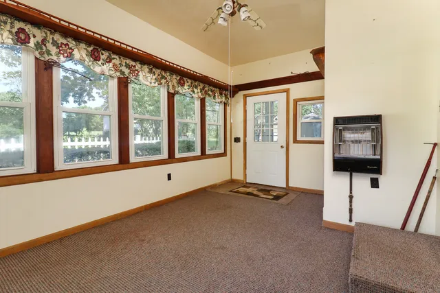 $375,000 | 105 West C Street, Delavan, IL 61734