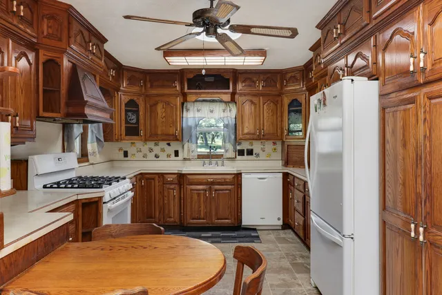 $375,000 | 105 West C Street, Delavan, IL 61734