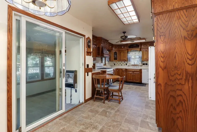 $375,000 | 105 West C Street, Delavan, IL 61734