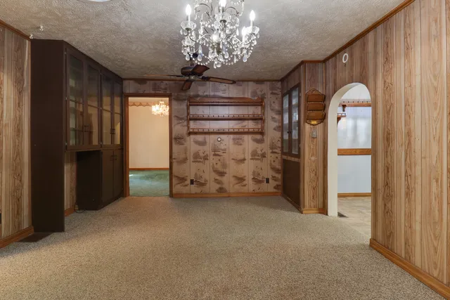 $375,000 | 105 West C Street, Delavan, IL 61734