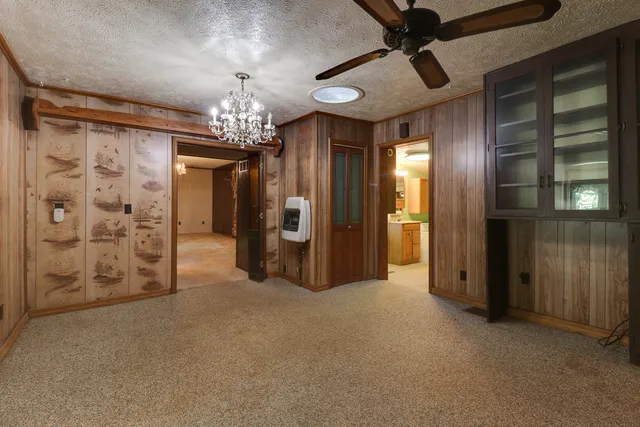 $375,000 | 105 West C Street, Delavan, IL 61734