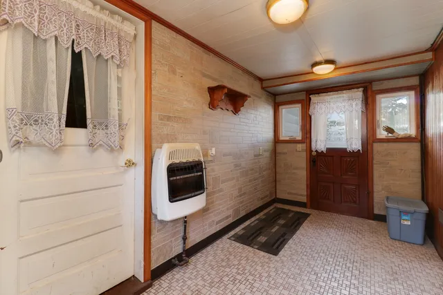 $375,000 | 105 West C Street, Delavan, IL 61734