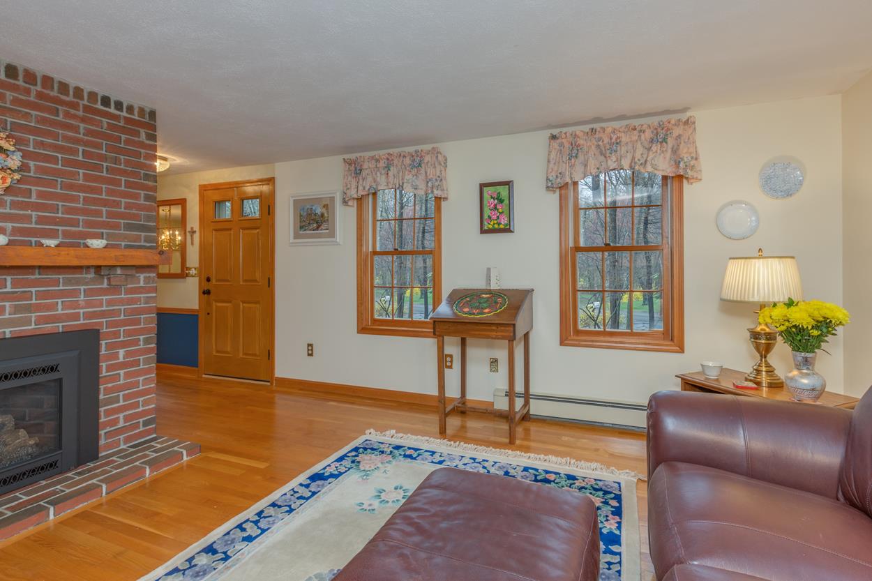11 Shannon Road Hampstead, NH 03841 - Photo 7 of 40 Gallery Image 7