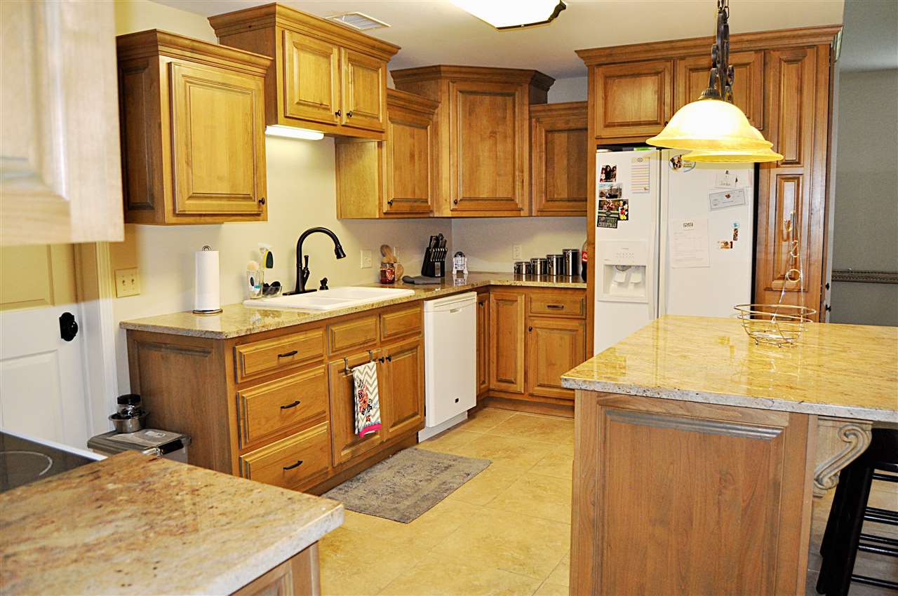 28209 Rigsby Road Daphne, AL 36526 - Photo 6 of 23 KITCHEN-2