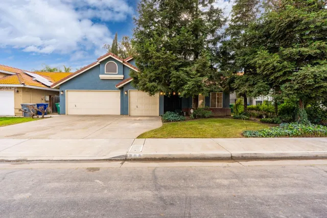 $460,000 | 909 Neal Street, Los Banos, CA 93635