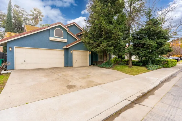 $460,000 | 909 Neal Street, Los Banos, CA 93635