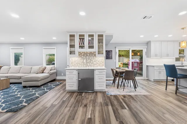 $1,149,888 | 3034 Bond Drive, Merrick, NY 11566