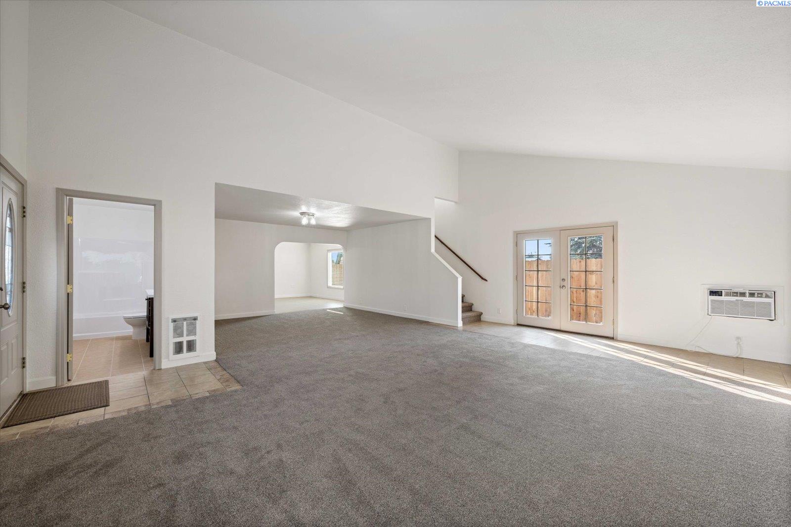 2320 West Frontage Road Pasco, WA 99301 - Photo 10 of 41 Gallery Image 10