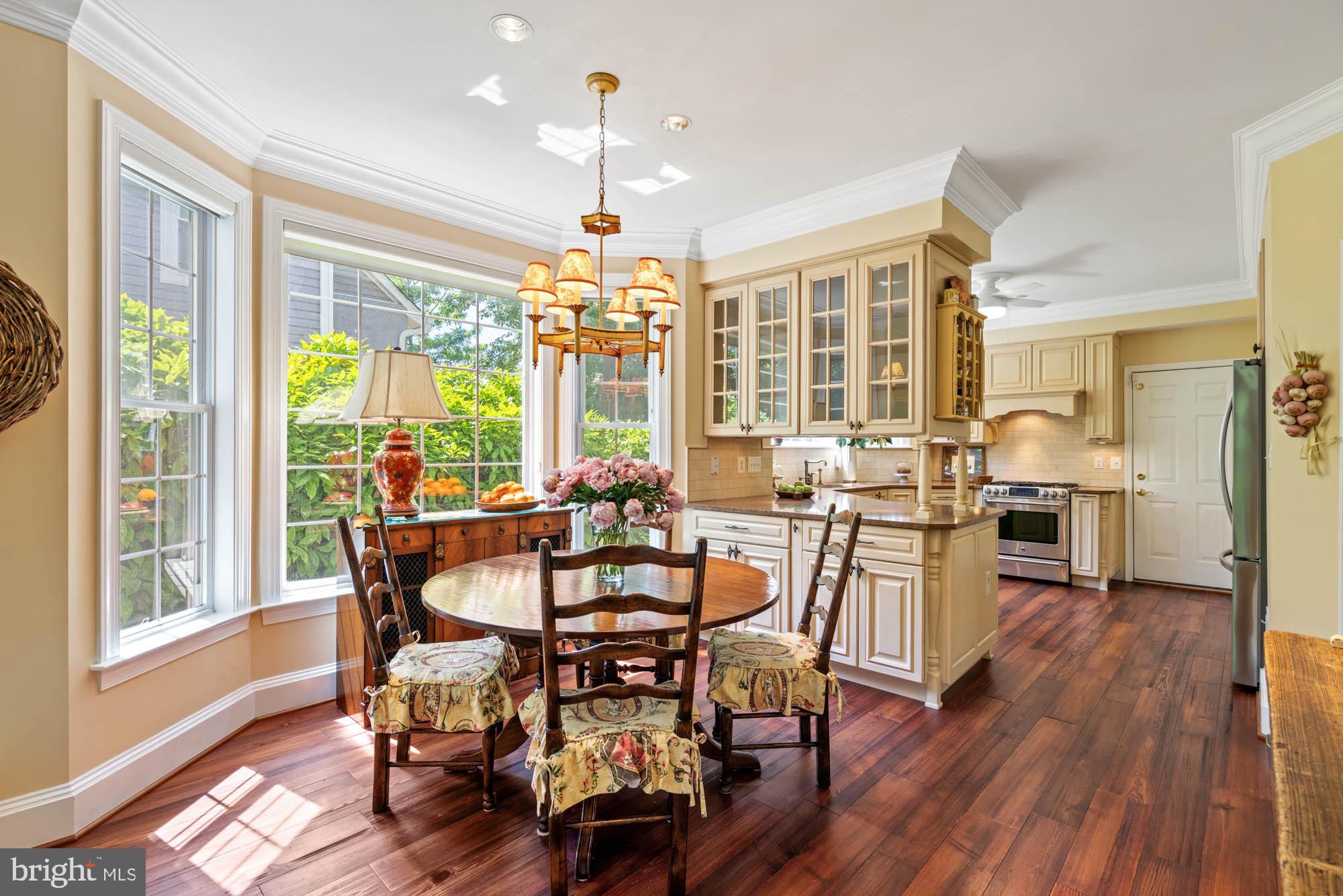 1249 Beverly Road McLean, VA 22101 - Photo 17 of 48 Chic Built-In Storage