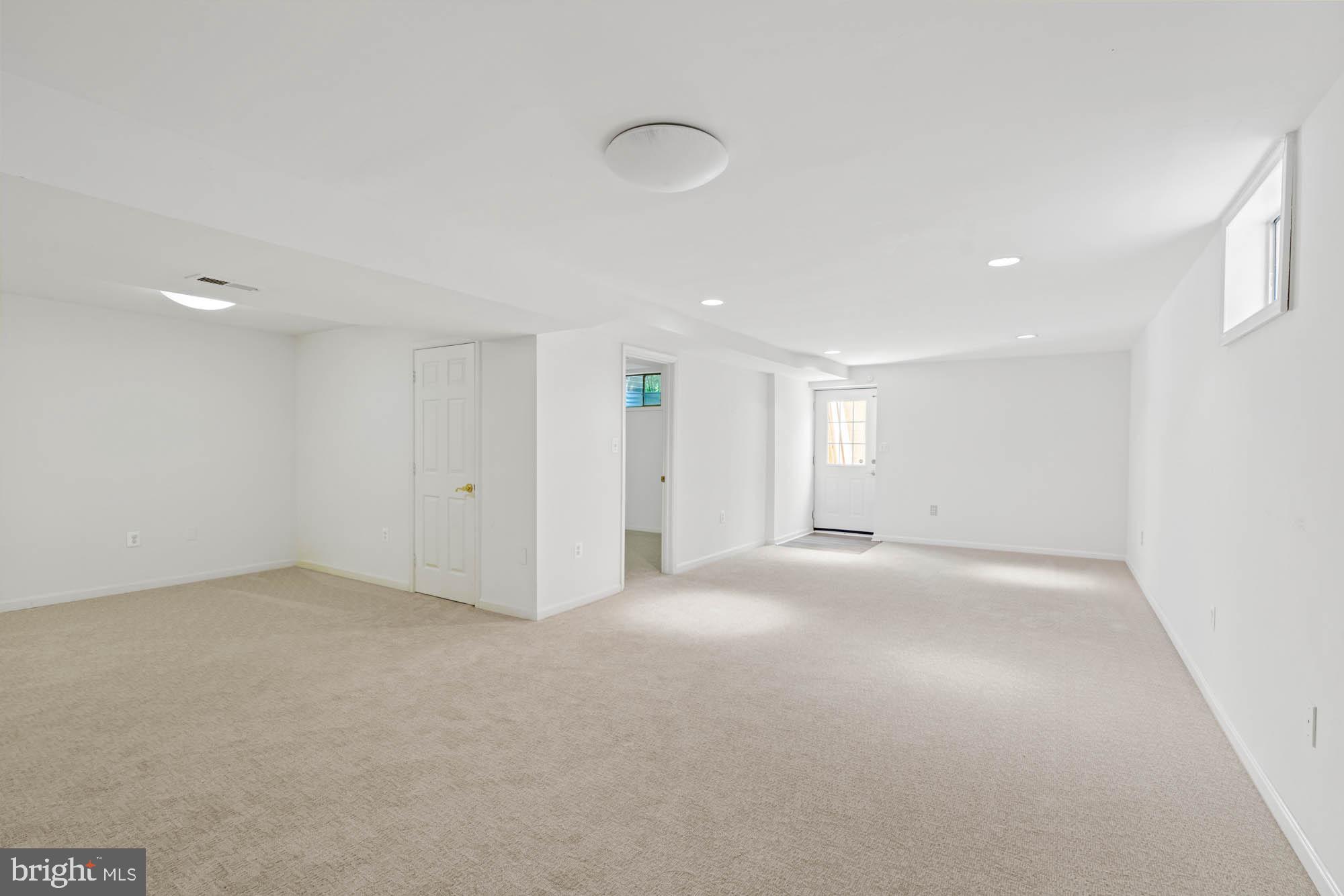 1249 Beverly Road McLean, VA 22101 - Photo 41 of 48 New Carpeting