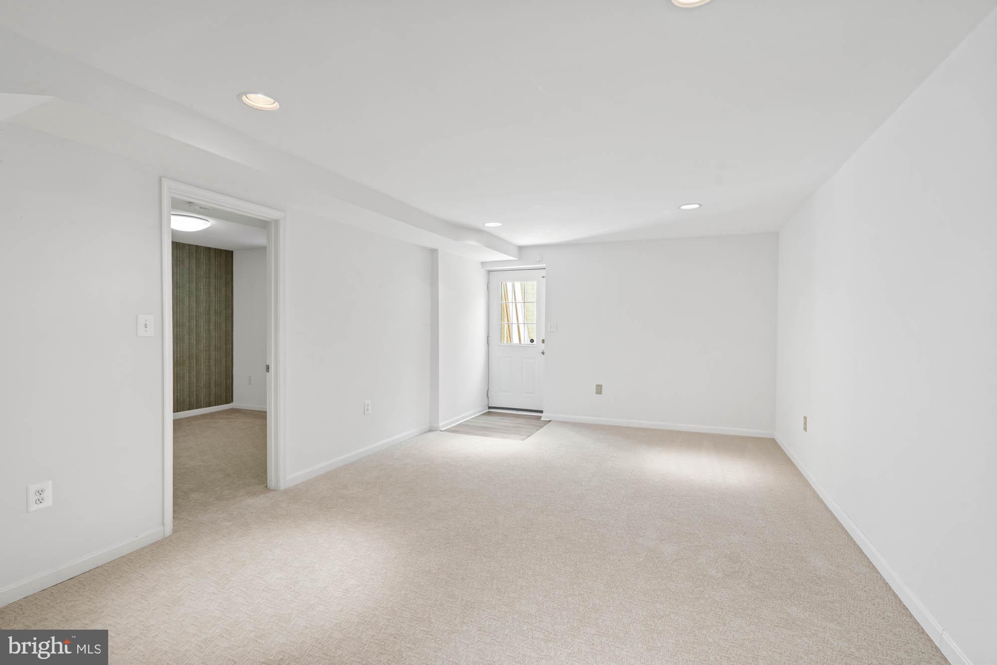 1249 Beverly Road McLean, VA 22101 - Photo 42 of 48 Walk-Out to Terrace