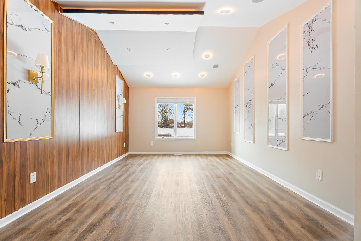 902 Cornwallis Lane Munster, IN 46321 - Photo 22 of 59 a view of an entryway with wooden floor