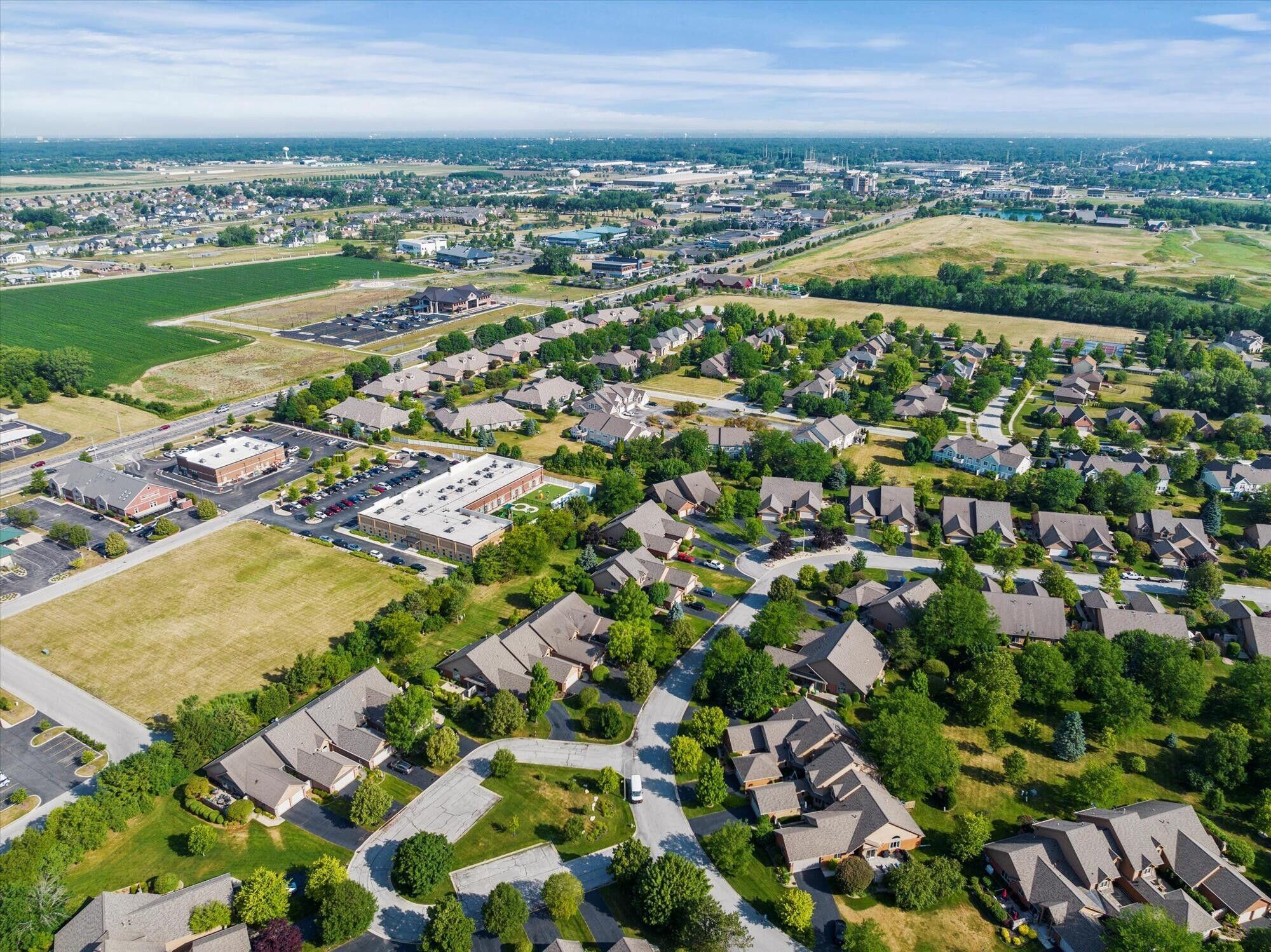 902 Cornwallis Lane Munster, IN 46321 - Photo 53 of 59 an aerial view of residential houses with outdoor space