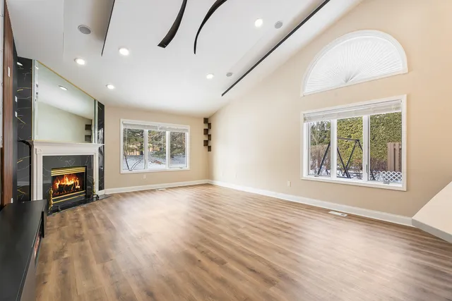 $399,000 | 902 Cornwallis Lane, Munster, IN 46321