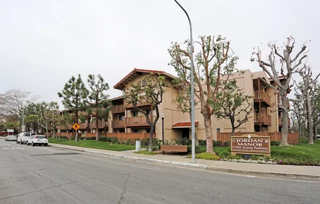 $1,228 | 11441 Acacia Parkway, Garden Grove, CA 92840