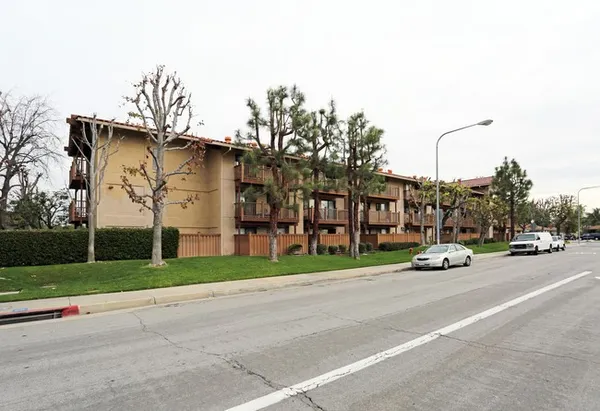 $1,228 | 11441 Acacia Parkway, Garden Grove, CA 92840