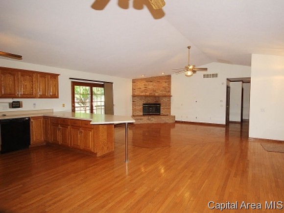 104 Resina Drive Springfield, IL 62703 - Photo 6 of 24 Gallery Image 6