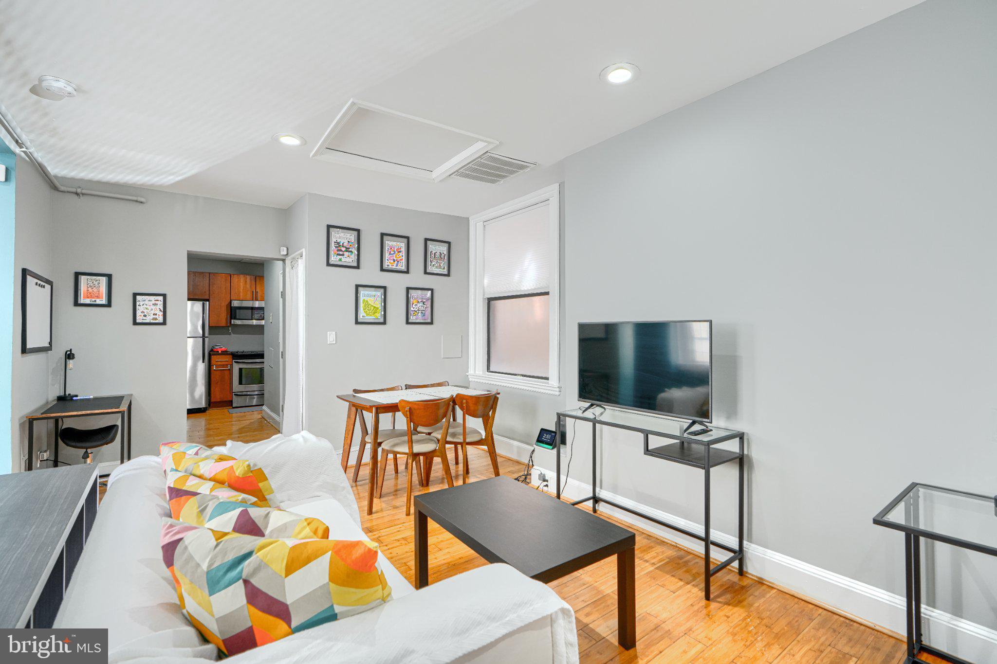 1018 North Charles Street, Unit R Baltimore, MD 21201 - Photo 6 of 17 Charming urban living space awaits!