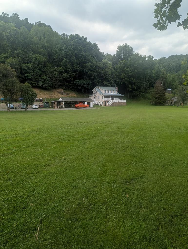4661 Clarks Ferry Road Draper, VA 24324 - Photo 2 of 22 Gallery Image 2