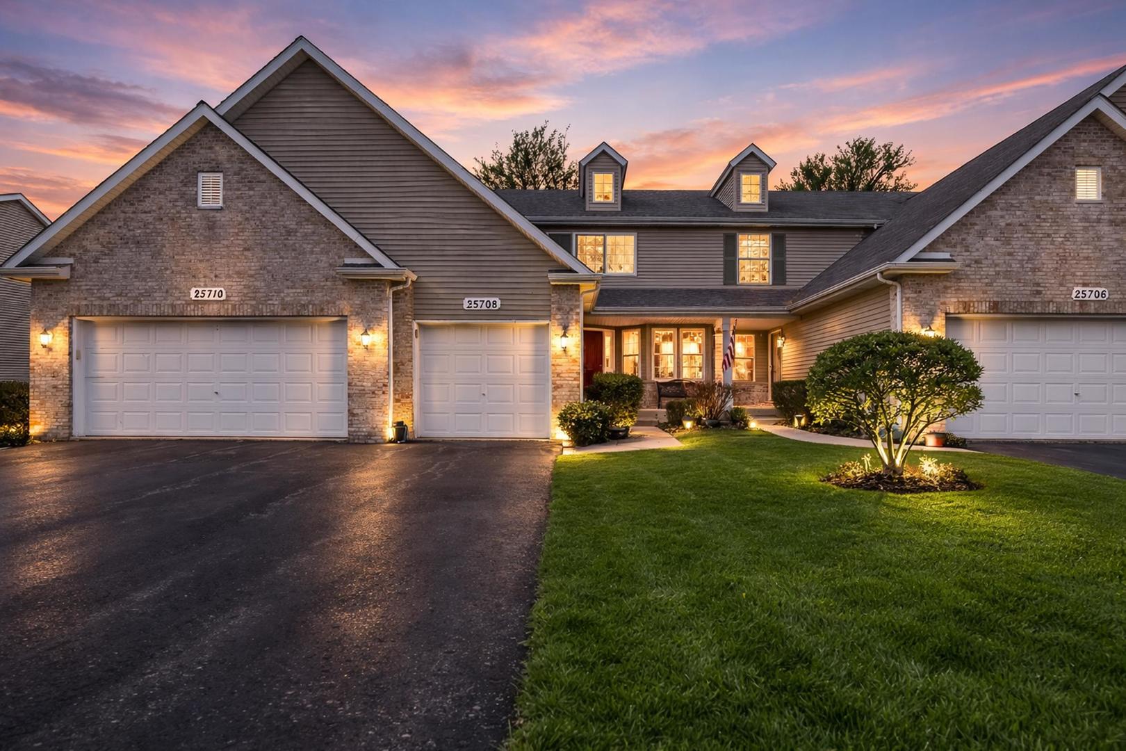 25708 Bridle Path Channahon, IL 60410 - Photo 2 of 29