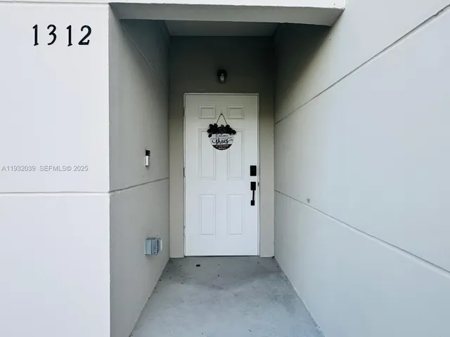 $3,950 | 1312 Northwest 3rd Street, Florida City, FL 33034