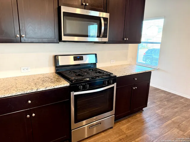 $309,900 | 13060 Kalinoski, St. Hedwig, TX 78152