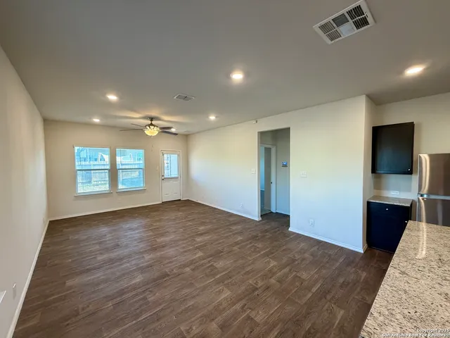 $309,900 | 13060 Kalinoski, St. Hedwig, TX 78152