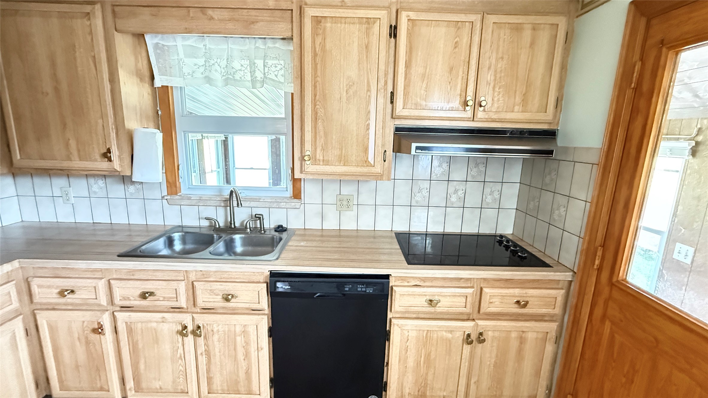 3653 Rath Avenue Endwell, NY 13760 - Photo 6 of 26 Gallery Image 6