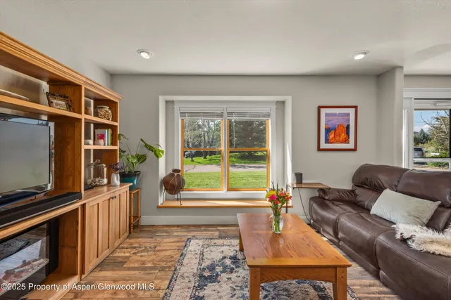 $1,275,000 | 305 Surrey Street, Carbondale, CO 81623