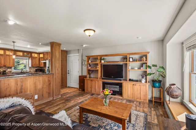 $1,275,000 | 305 Surrey Street, Carbondale, CO 81623