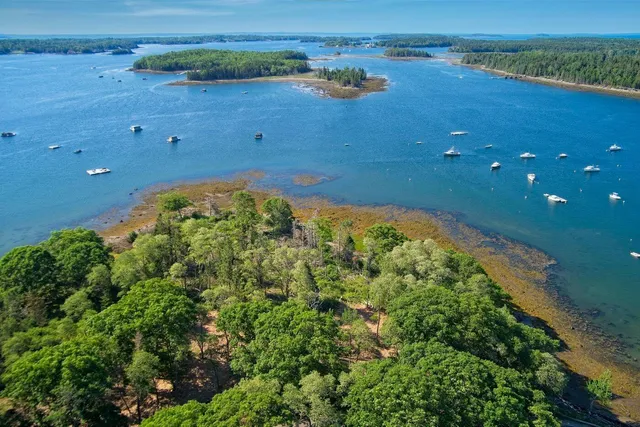 $595,000 | Lot 4 Ferry Road, Islesboro, ME 04848