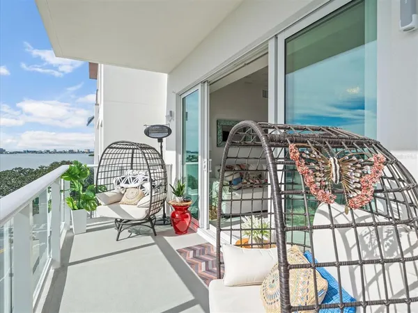 $1,475,000 | 1020 Sunset Point Road, Unit 511, Clearwater, FL 33755