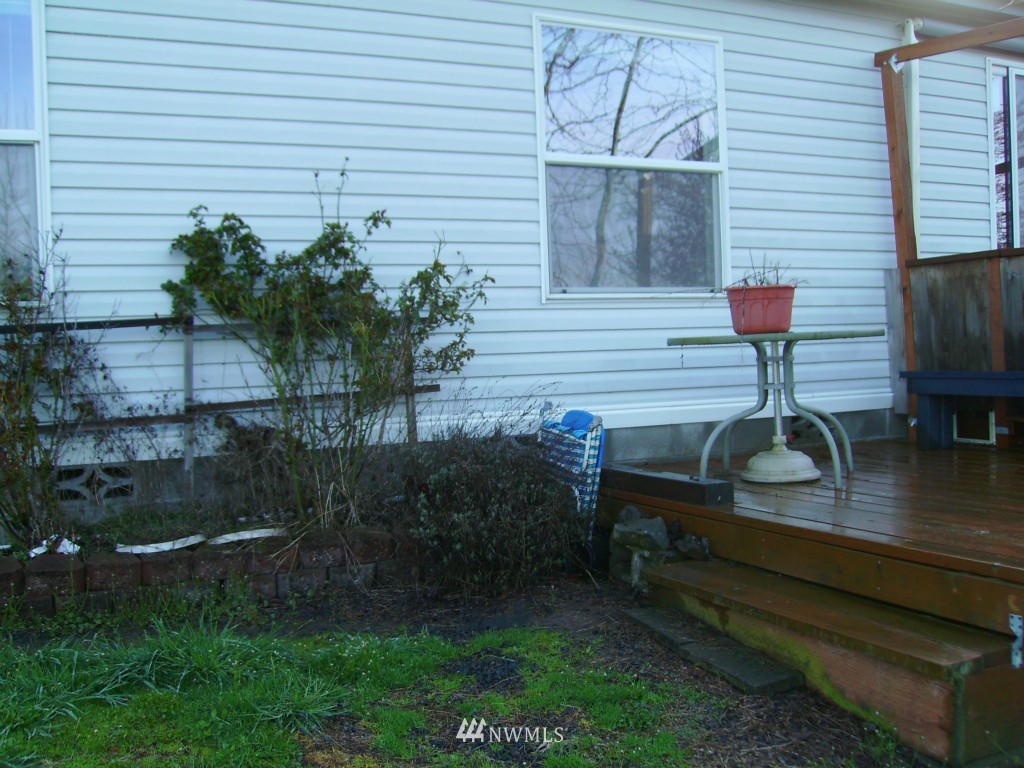 320 Vivian Road Kalama, WA 98625 - Photo 4 of 9 Gallery Image 4
