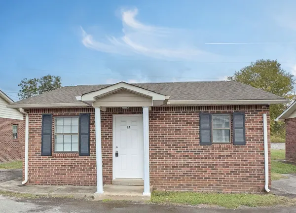 $705 | 404 Thompsonville Lane, Unit 14, Oak Grove, KY 42262
