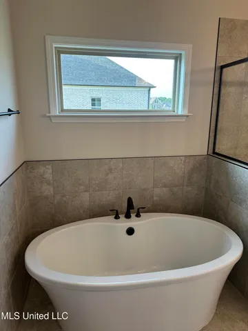 $422,400 | 687 Lucas Lane, Hernando, MS 38632